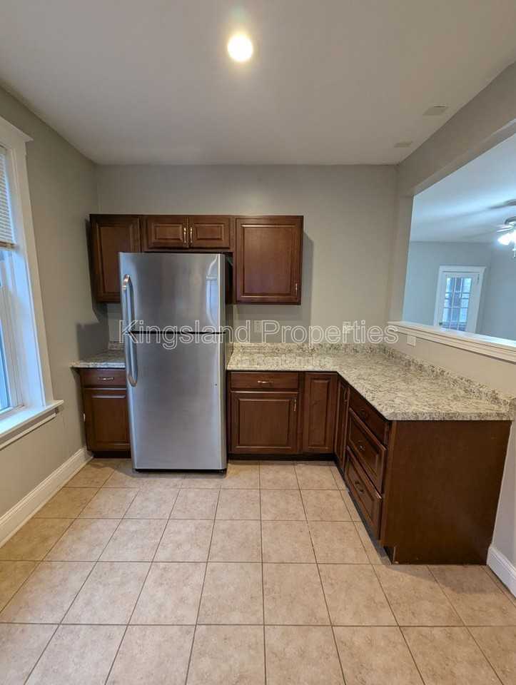 5137 Waterman Blvd #4 - Photo 6 of 15
