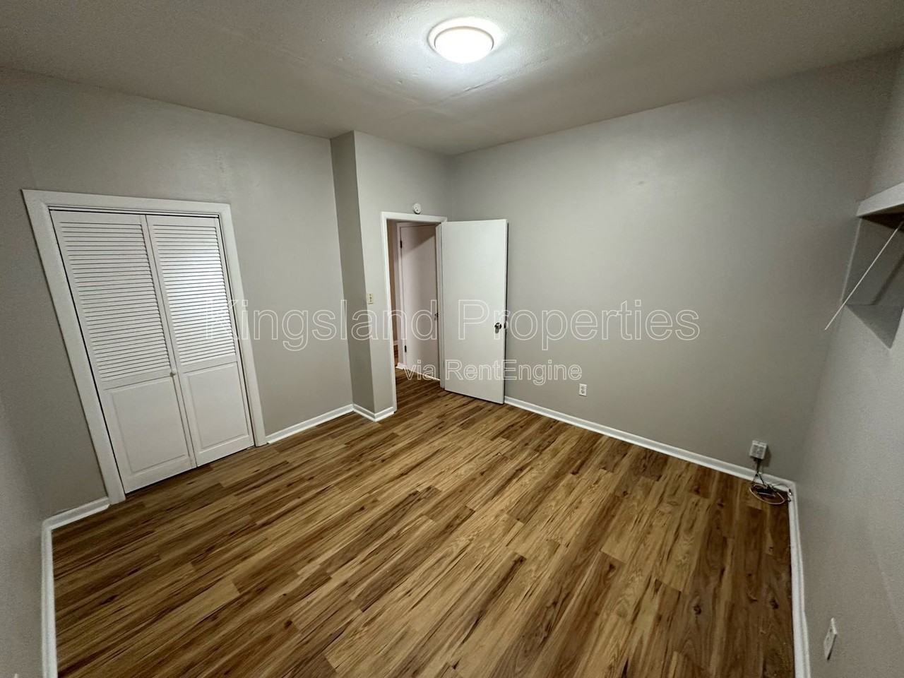 4250 Castleman Ave - Photo 4 of 13