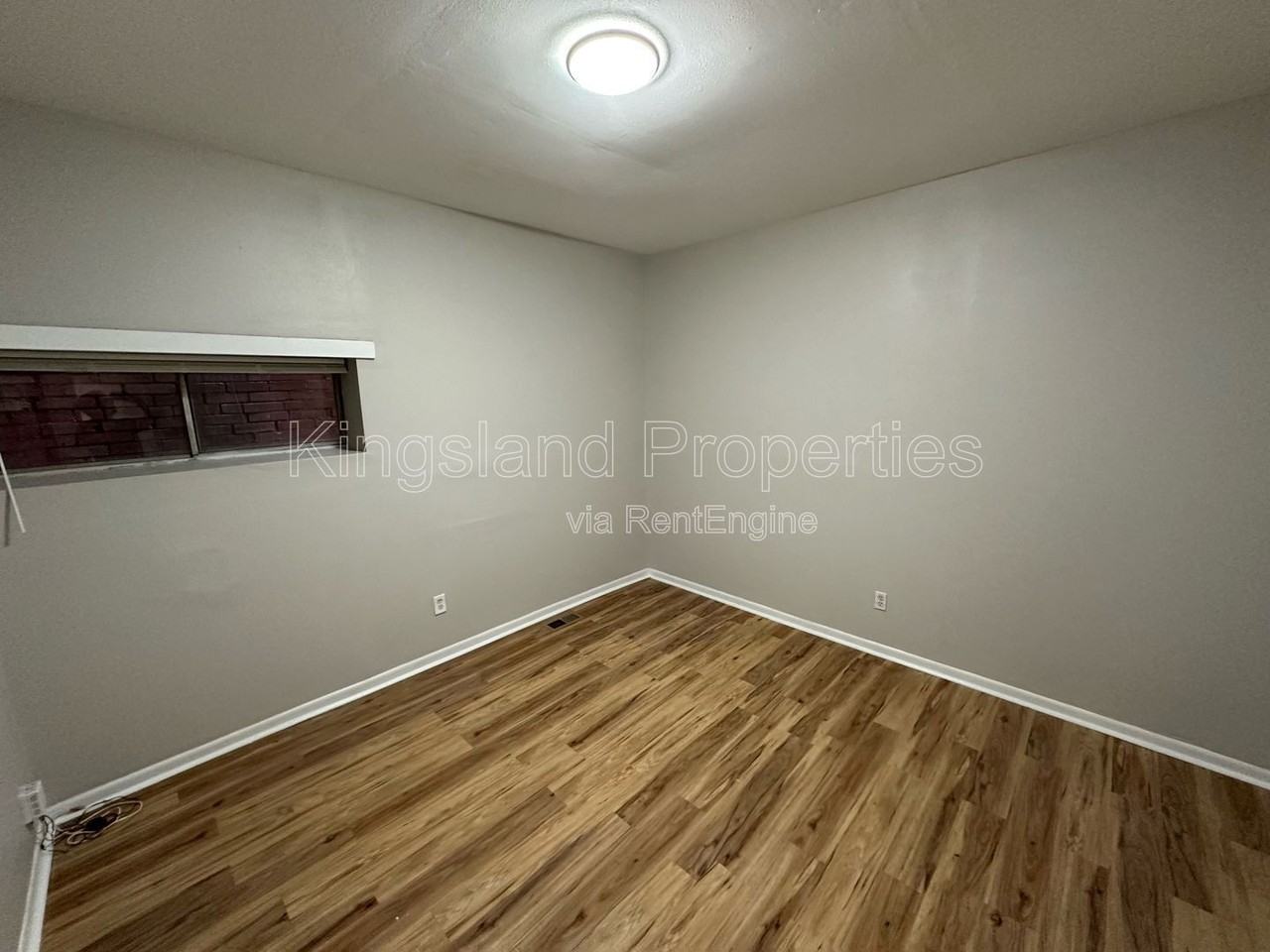 4250 Castleman Ave - Photo 5 of 13