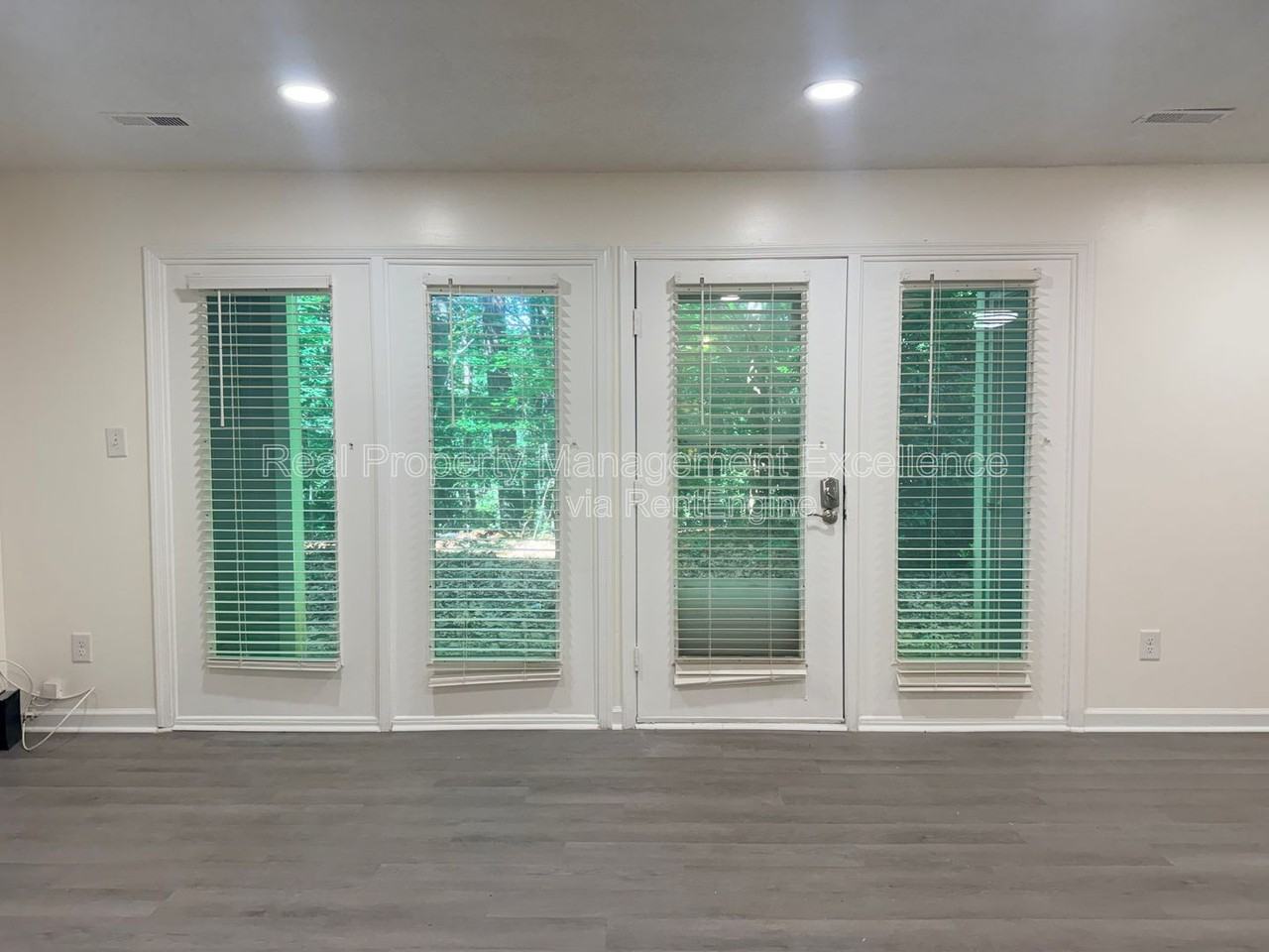 1330 Park Glen Dr #104 - Photo 7 of 27