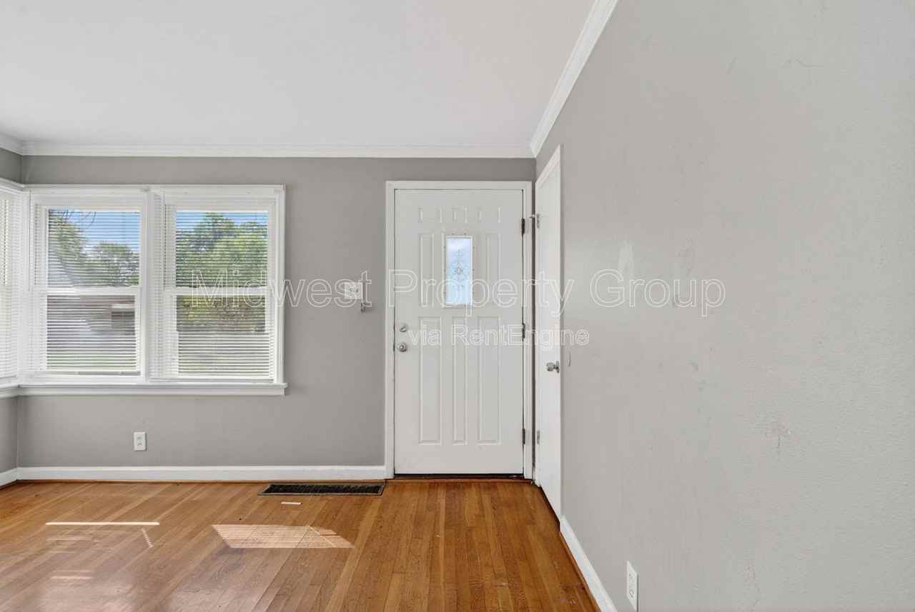 1223 Rapid Dr - Photo 2 of 23