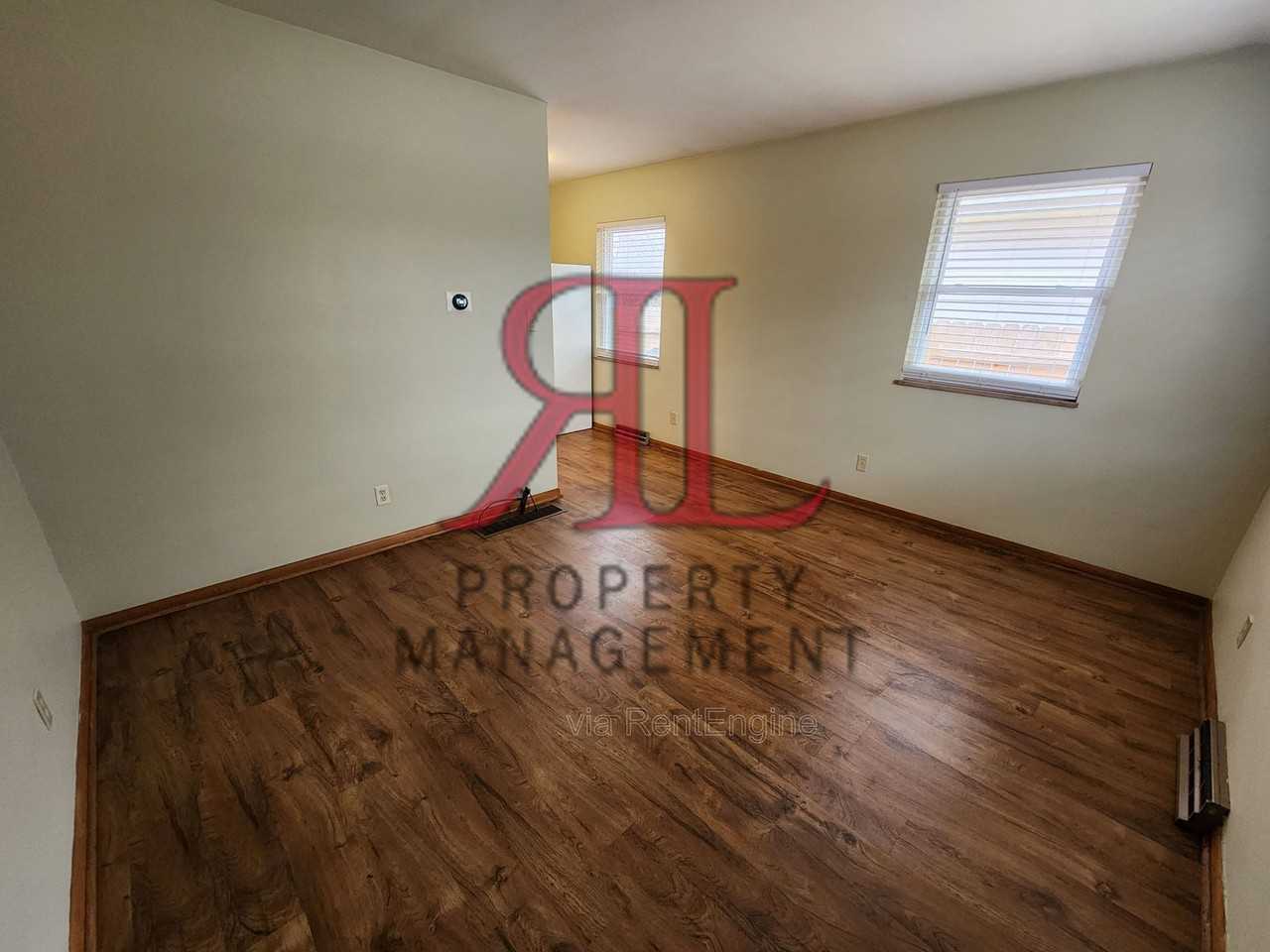 3023 Darfield Pl - Photo 4 of 18