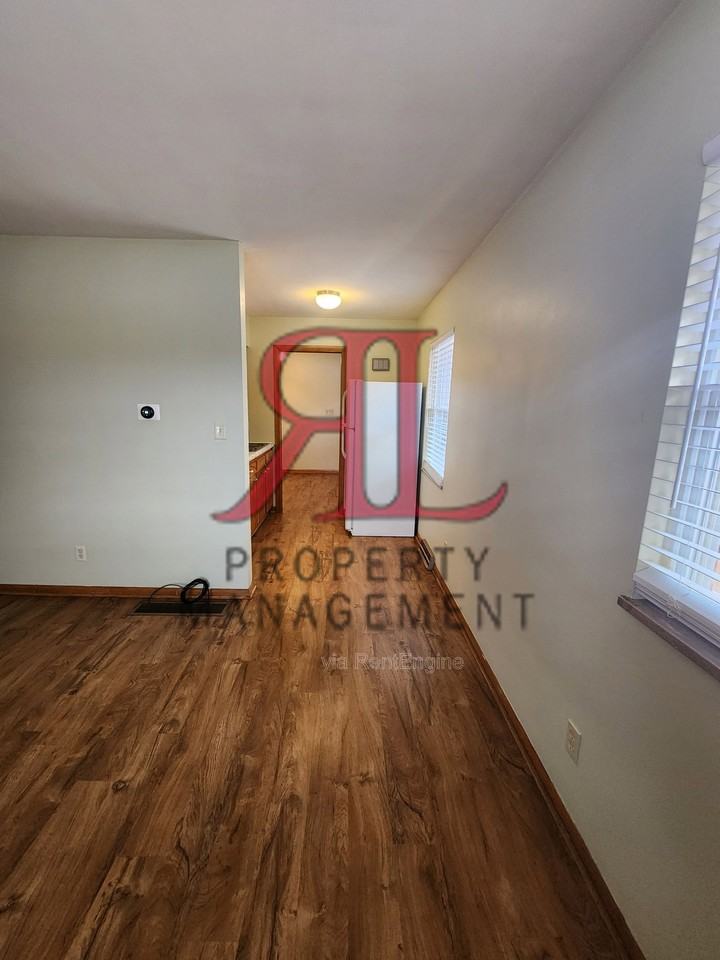 3023 Darfield Pl - Photo 5 of 18