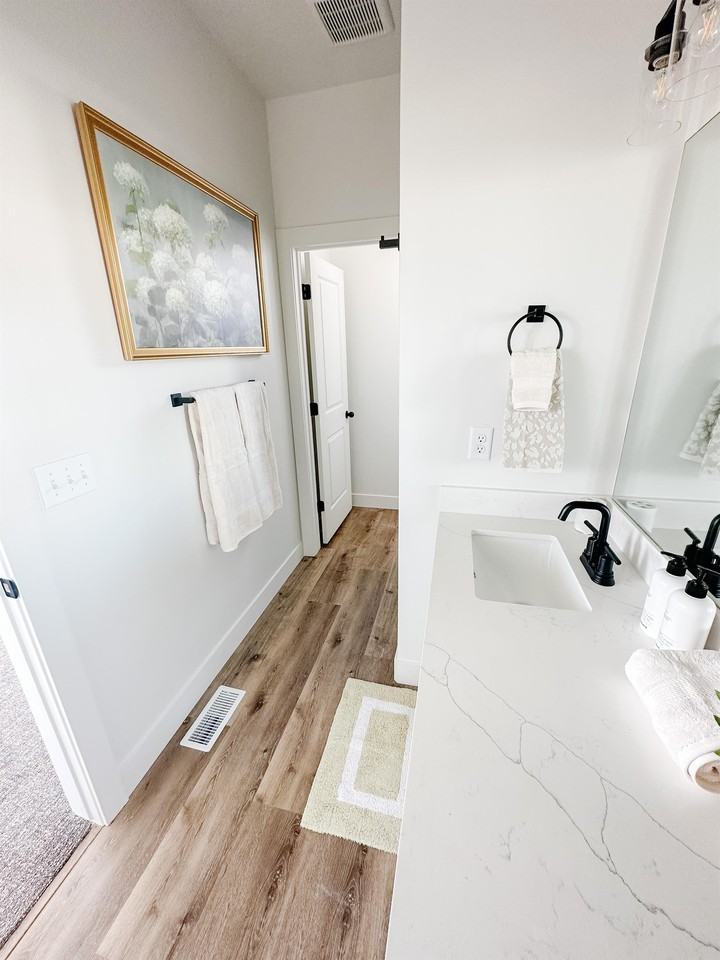 1778 Northwest #17 - Photo 3 of 39