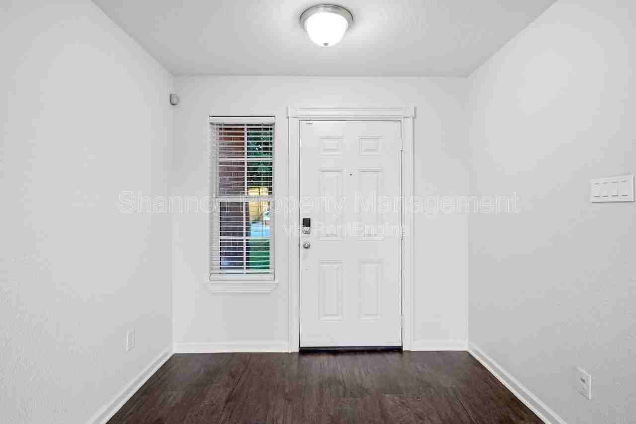 12731 Mystic Water Ln - Photo 5 of 29