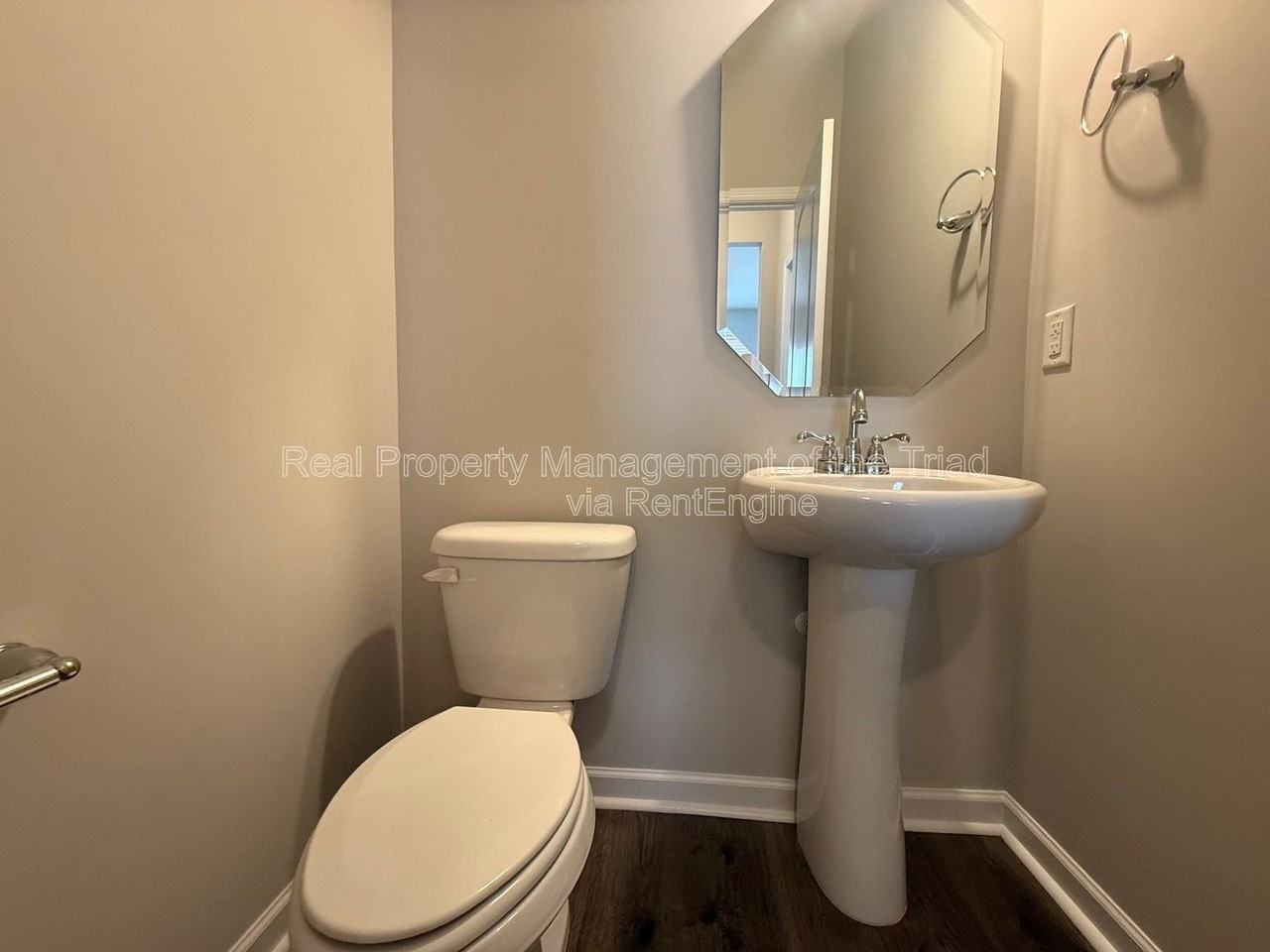 5836 Springer Dr - Photo 5 of 23
