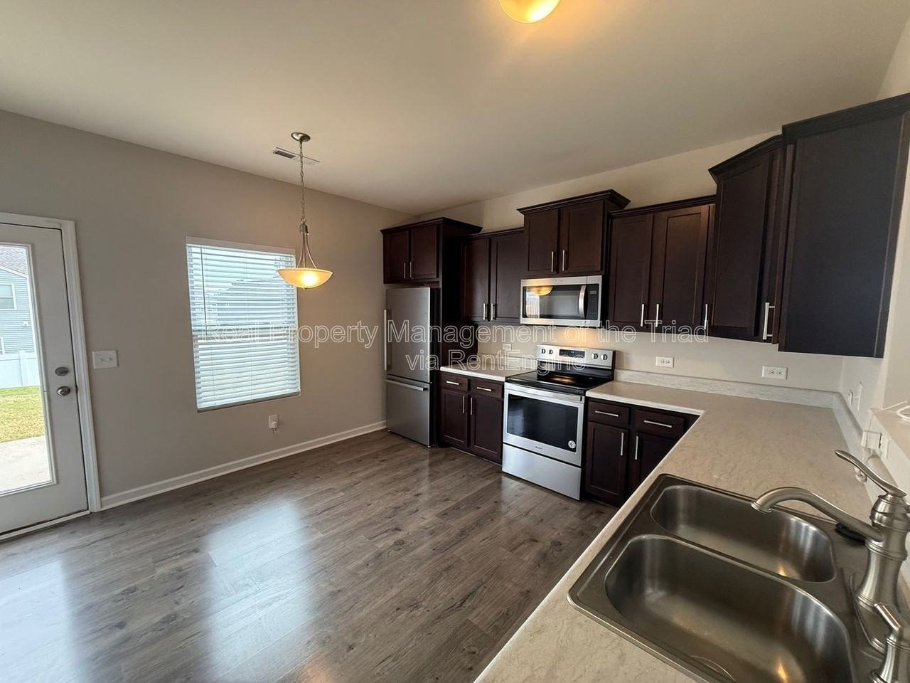5836 Springer Dr - Photo 6 of 23