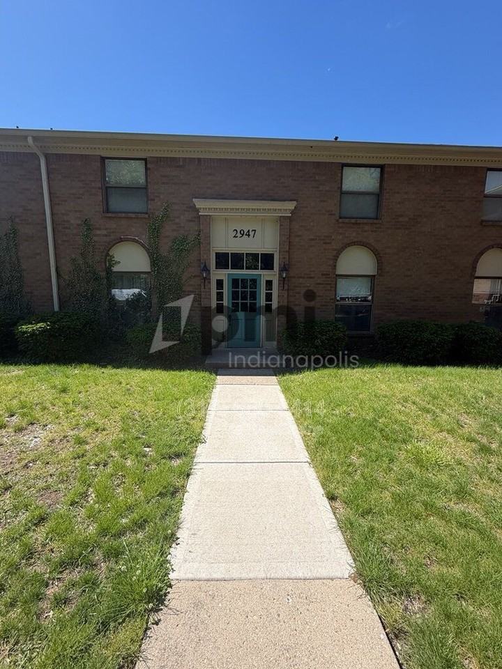 2947 E 47th St #2947C - Photo 2 of 47