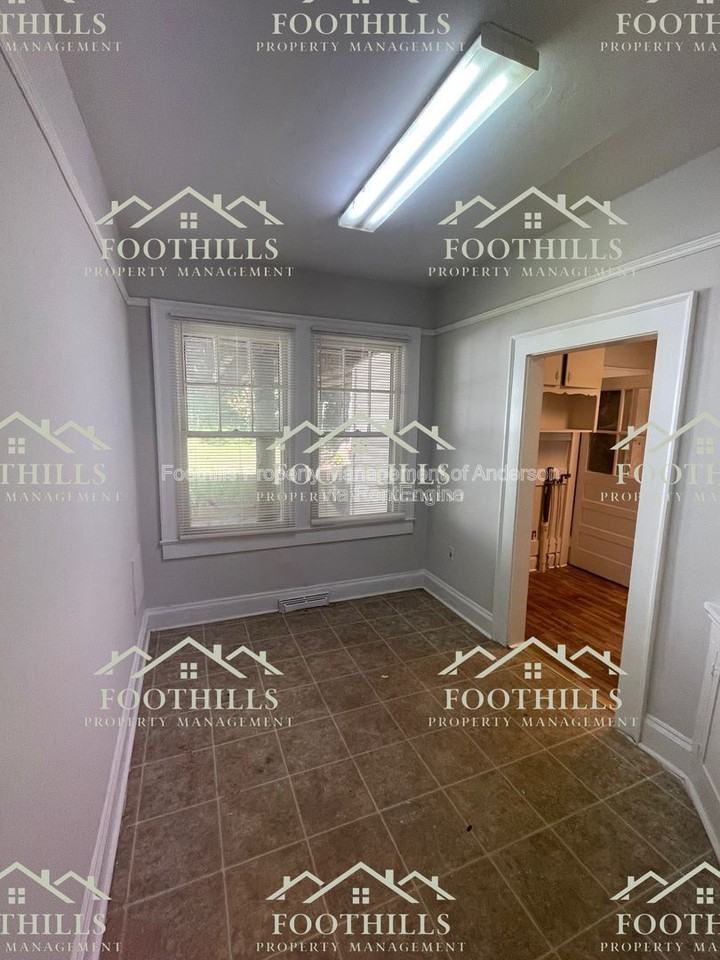 509 N Fant St - Photo 5 of 14