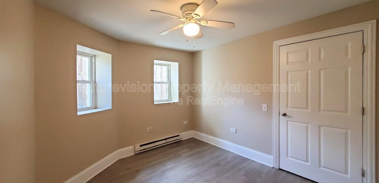 112 N Center St #8 - Photo 6 of 11