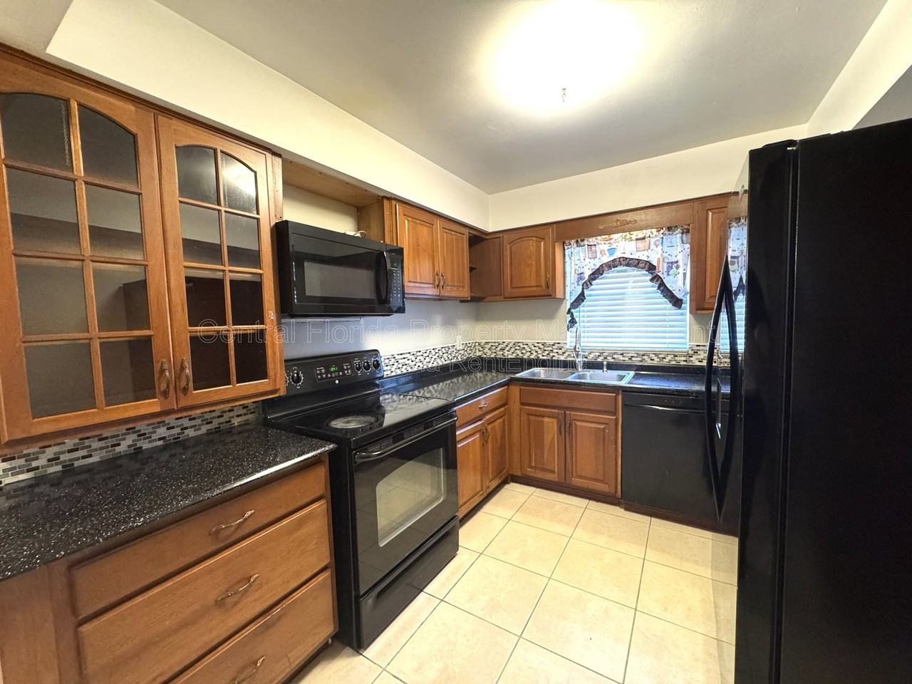 4895 E Wind St #2 - Photo 7 of 19