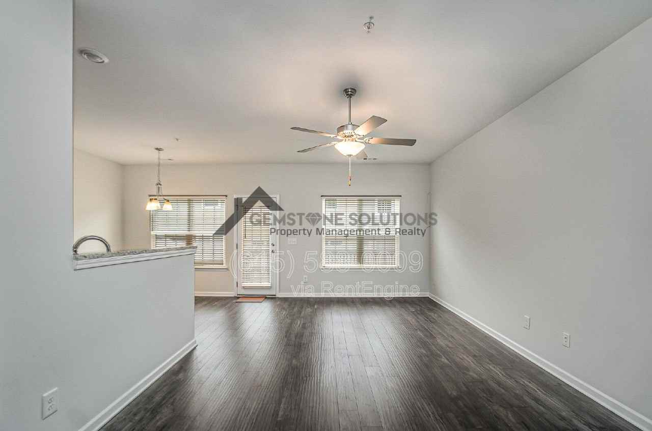 217 Kinsale Dr - Photo 5 of 25