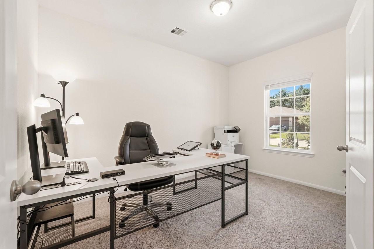 11927 Fletching Stone Ln - Photo 5 of 37