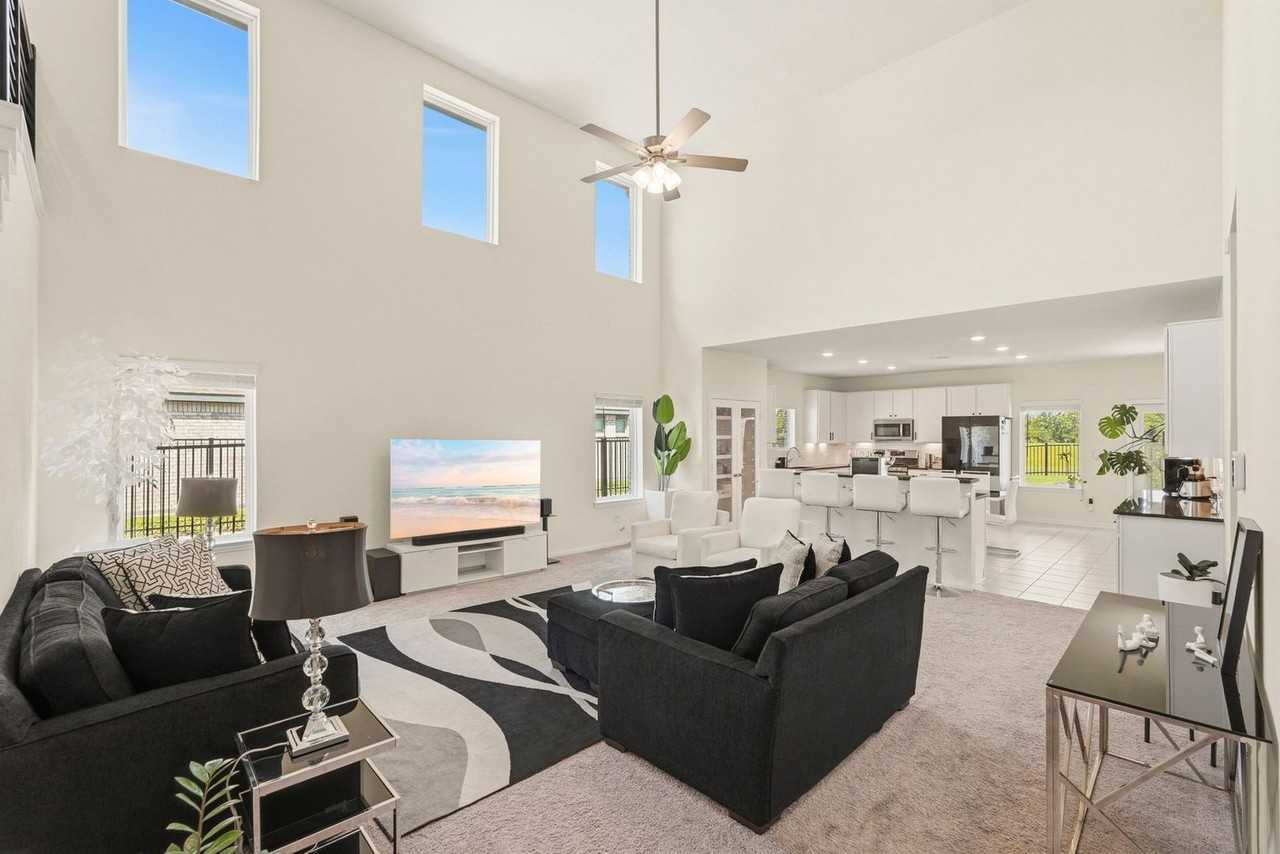 11927 Fletching Stone Ln - Photo 7 of 37