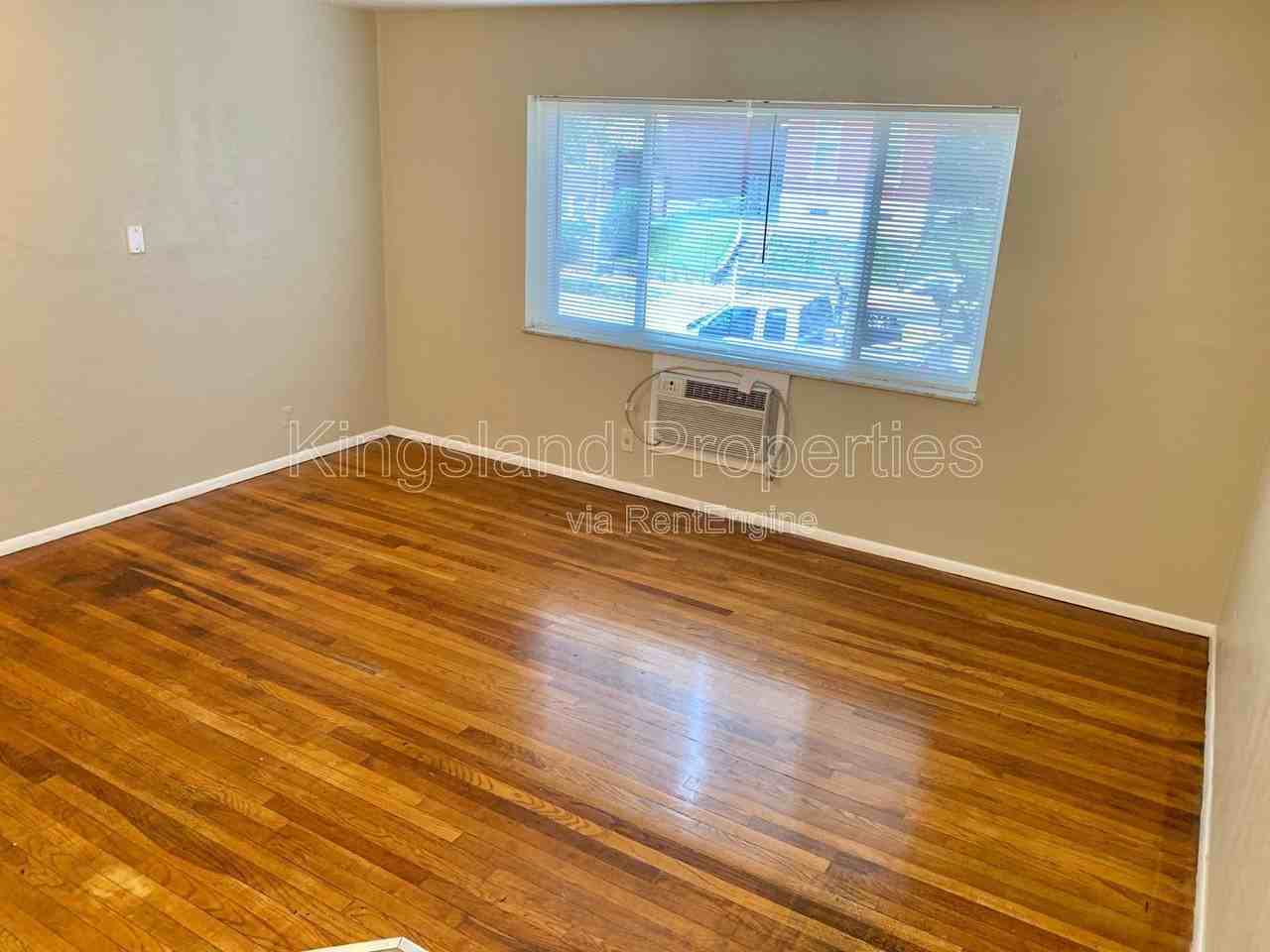 4720 Nebraska Ave #1 - Photo 6 of 7