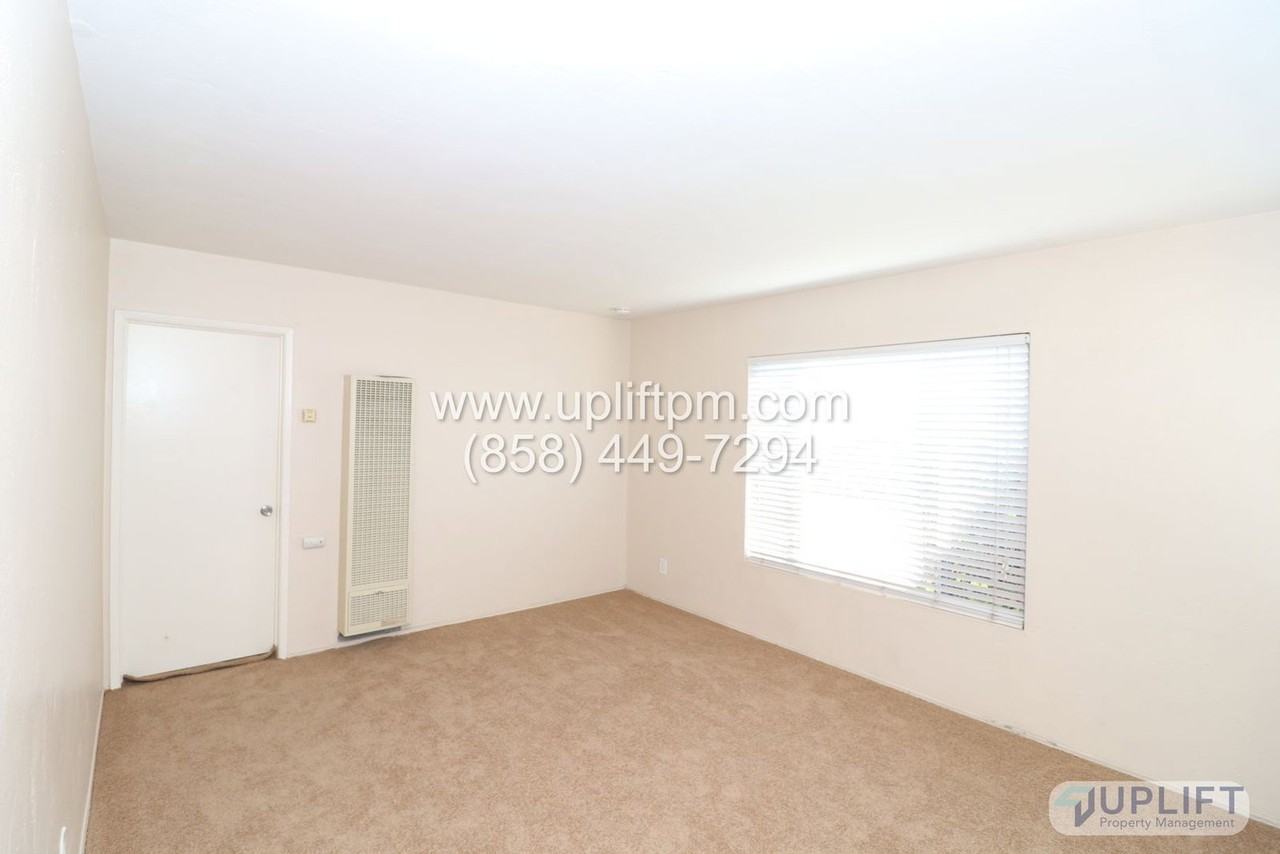 5707 Mildred St #B - Photo 4 of 10