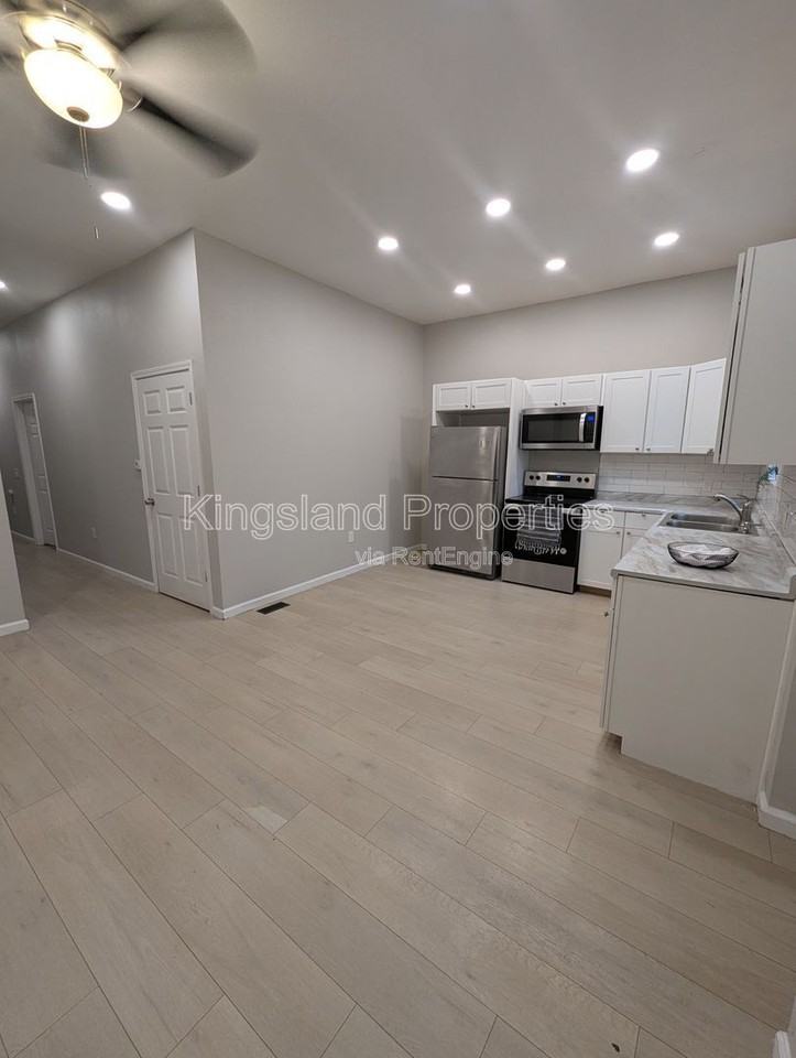 3242 Michigan Ave - Photo 5 of 14