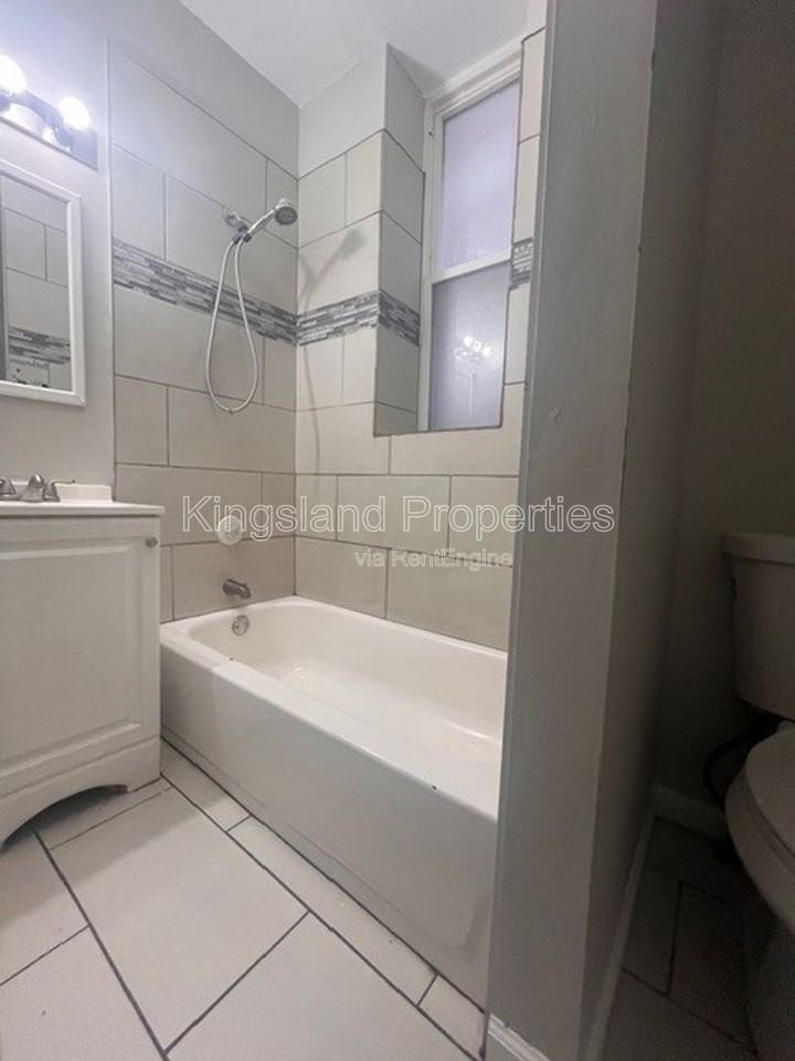 3220 Nebraska Ave #1F - Photo 4 of 10