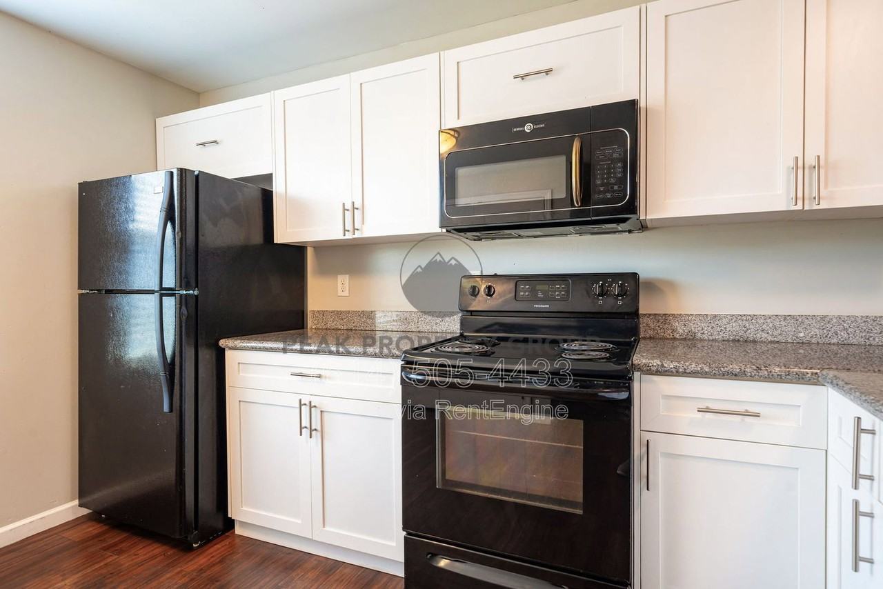 269 E 12th Ave - Photo 3 of 25