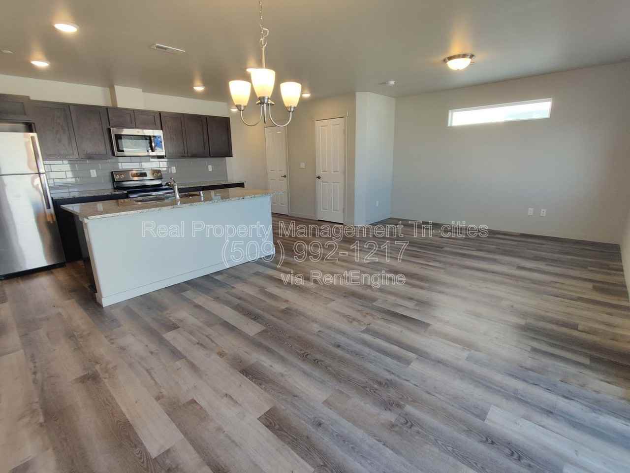 5748 W Albany Pl #120 - Photo 3 of 24