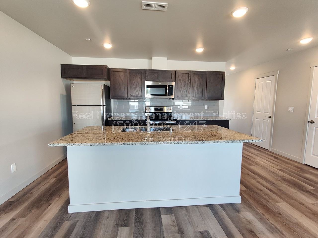 5748 W Albany Pl #120 - Photo 5 of 24