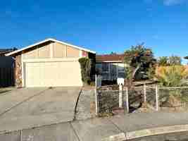 featured image of 165 Georgetown Ct
