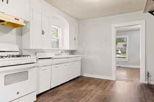featured image of 802 W Navasota St