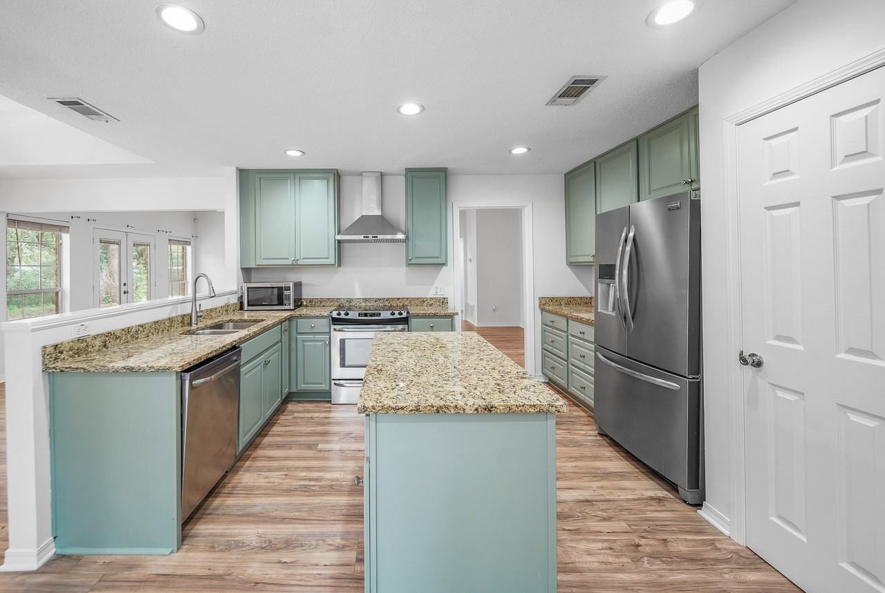3313 Country Meadow Ln - Photo 7 of 30
