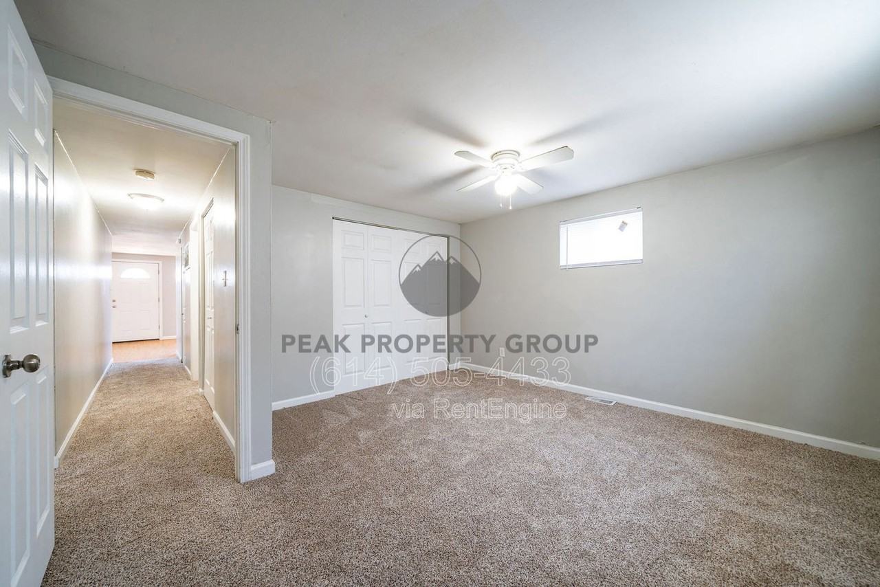 511 Elsmere St - Photo 7 of 12