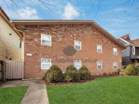 1393 Summit St #A - Photo 1 of 1