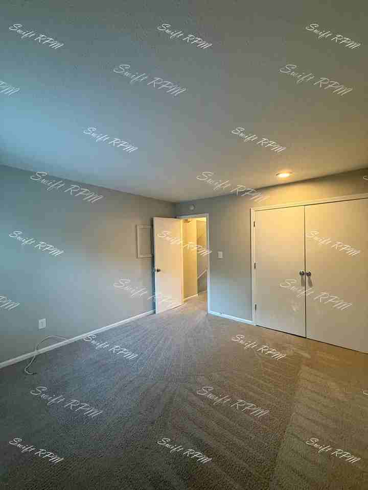 819 E Sheridan St #1 - Photo 2 of 17