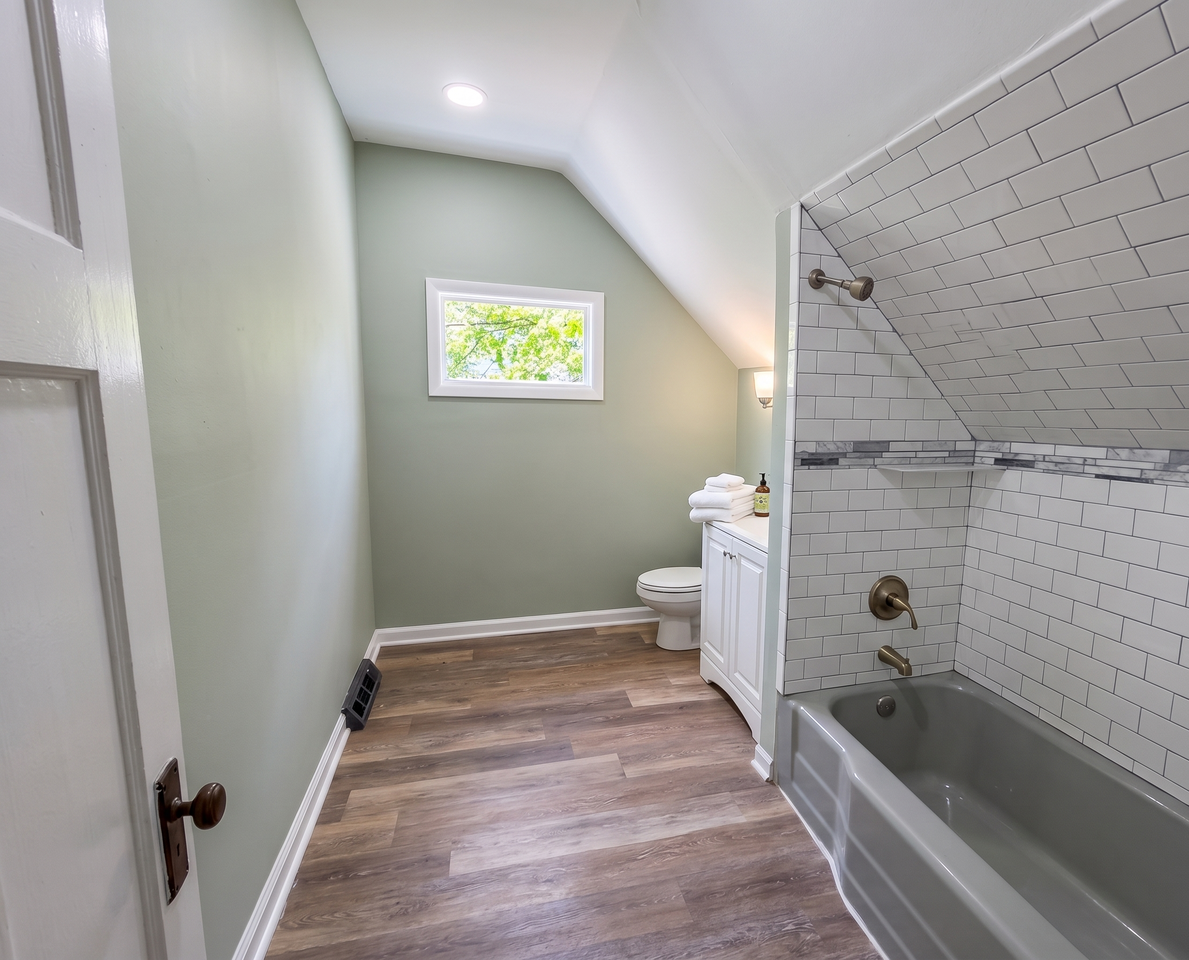 30 Abbottsford Pl #4 - Photo 5 of 5