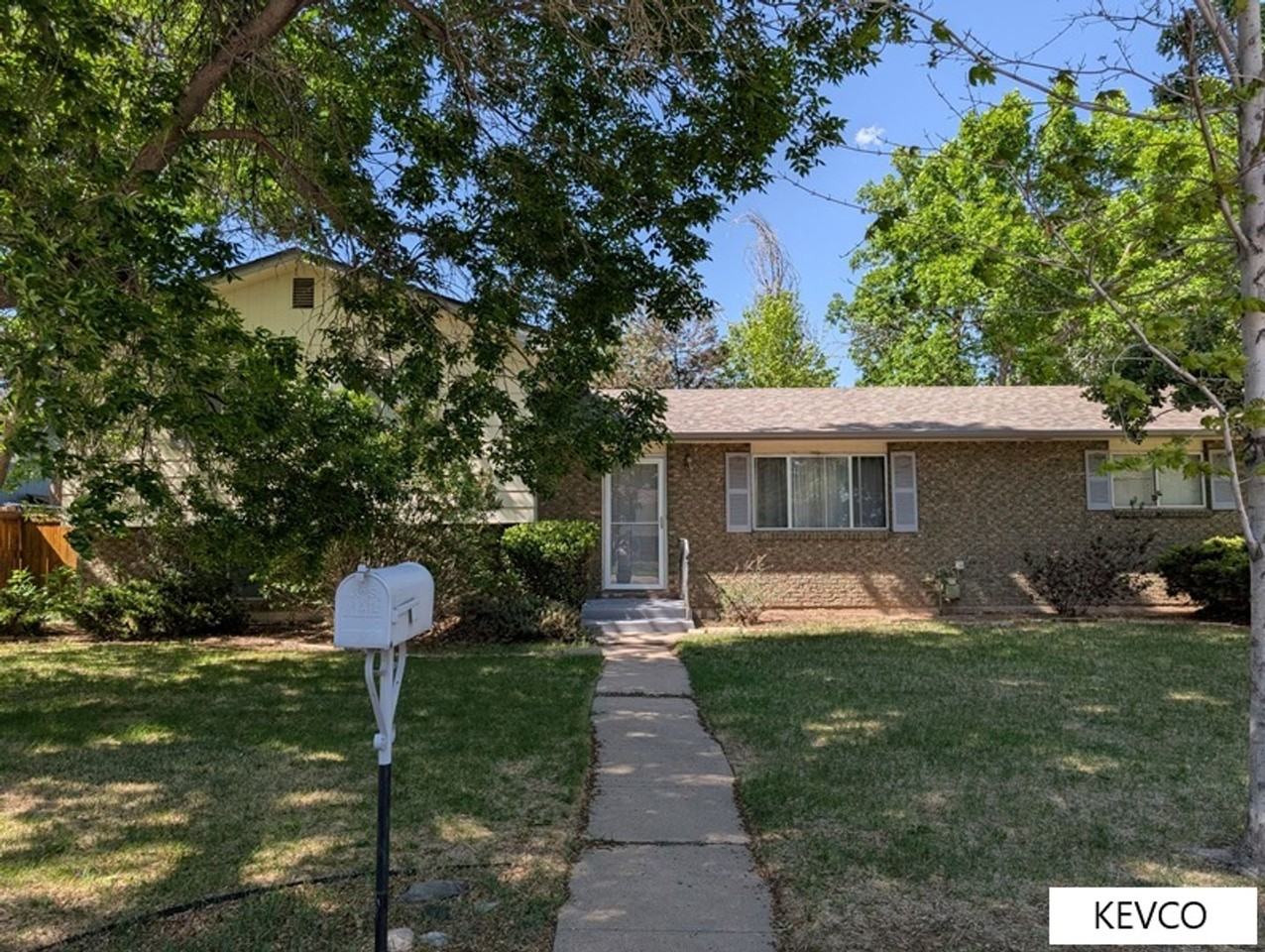 220 E Swallow Rd - Photo 2 of 25