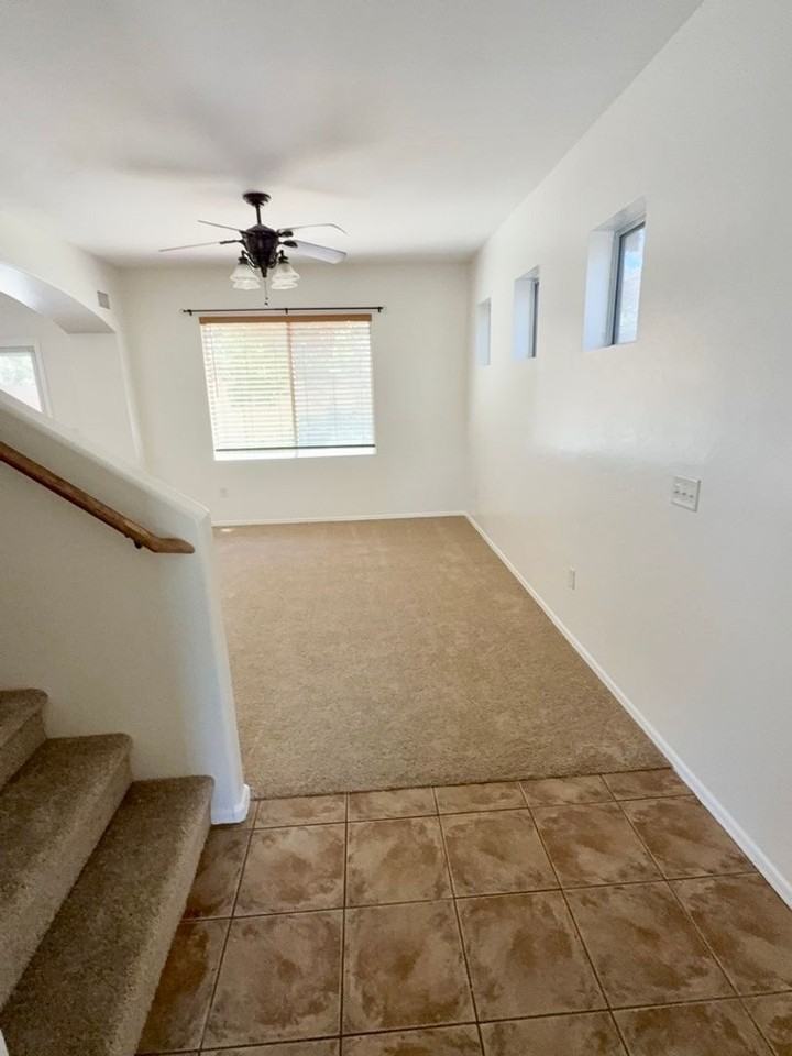4237 E Windsor Dr - Photo 4 of 16