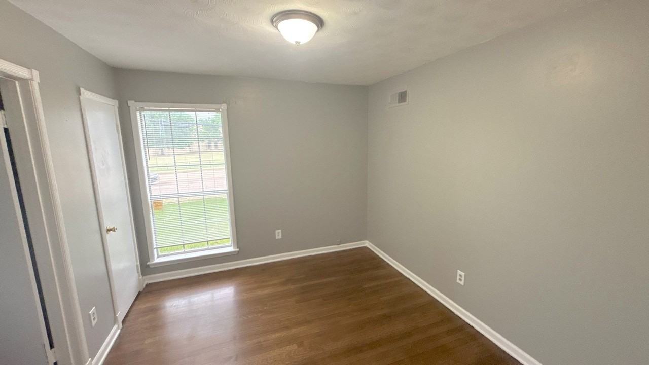 3338 Covington Pike - Photo 3 of 12