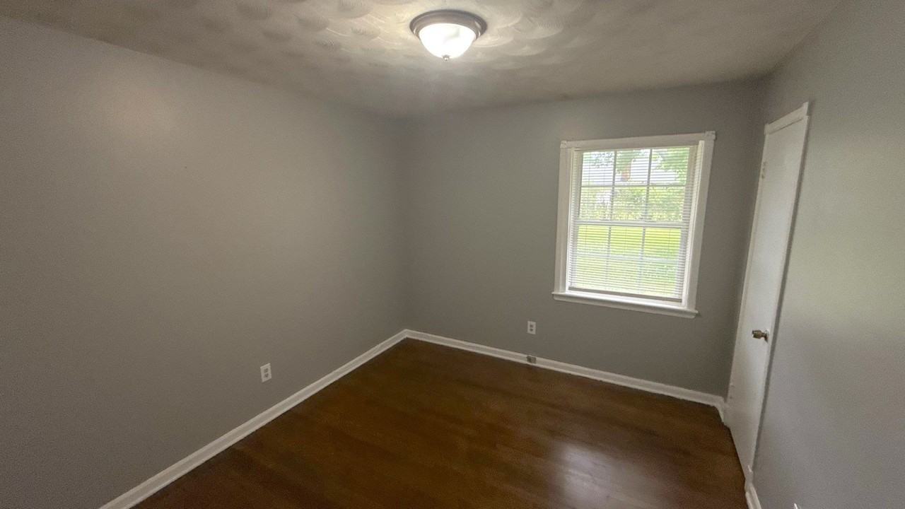 3338 Covington Pike - Photo 4 of 12