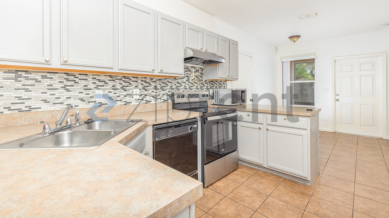 114 Parker Cove Ct - Photo 6 of 18