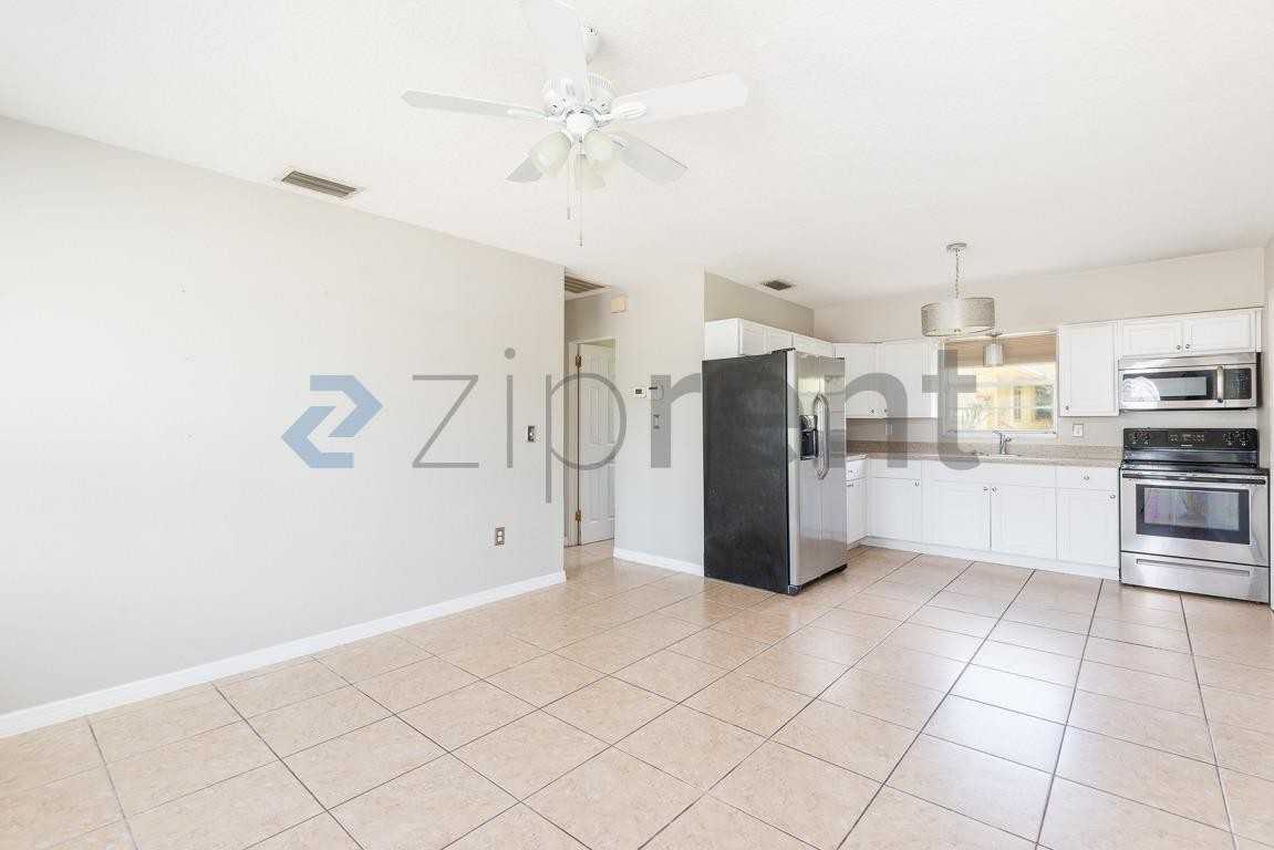 1213 15th St W - Photo 7 of 19