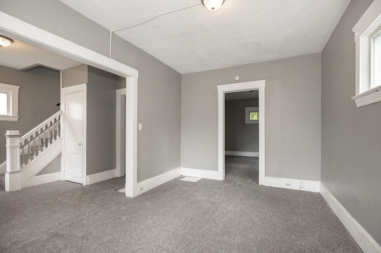 7411 Brinsmade Ave - Photo 6 of 26