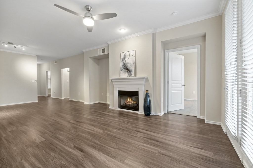 Reserve at White Rock - Photo 2 of 25