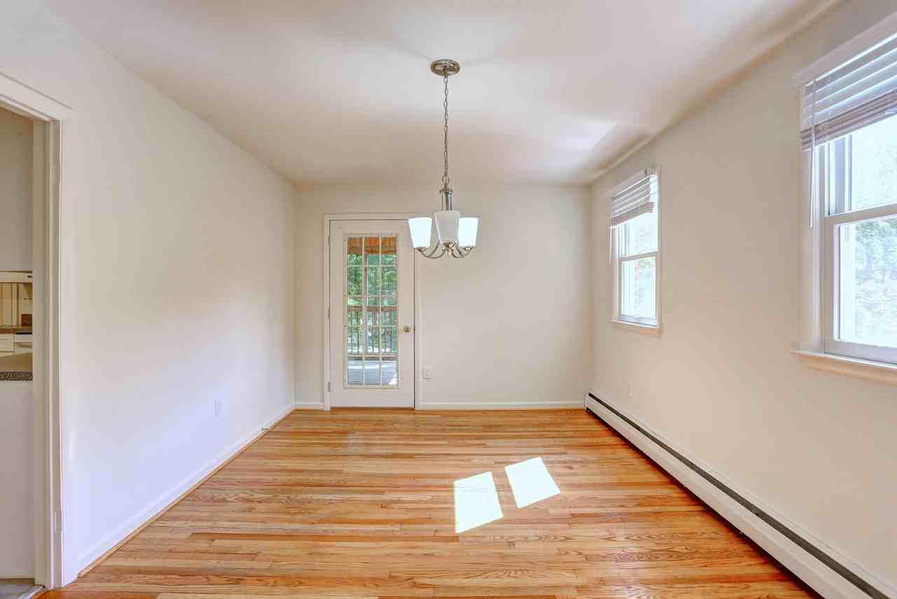 9710 Gwynn Park Dr - Photo 7 of 33