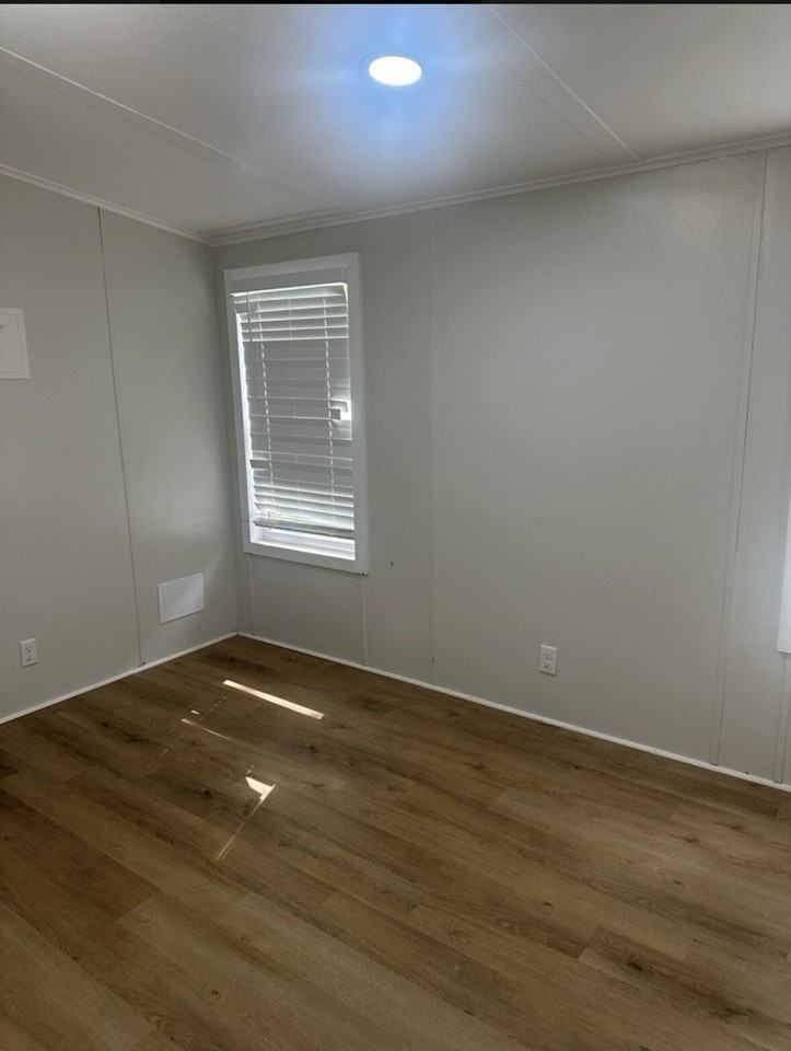 206 Friendly Cir - Photo 4 of 5