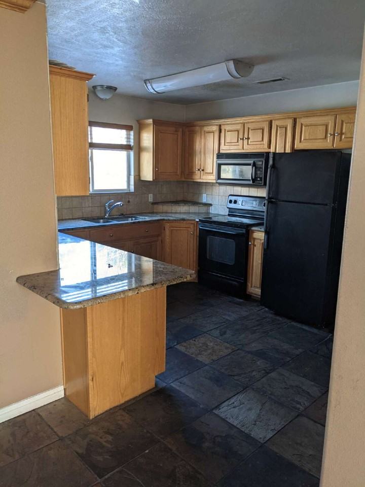 290 S 1200 E Apt 29 - Photo 3 of 50
