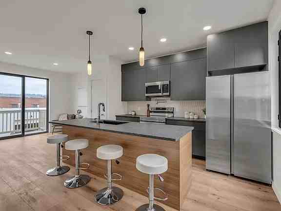 1130 E 14th St #108 - Photo 2 of 23