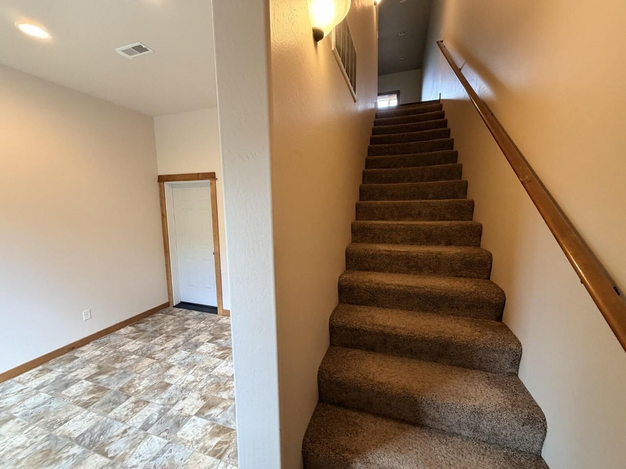3237 N 27th Ave #D - Photo 3 of 25