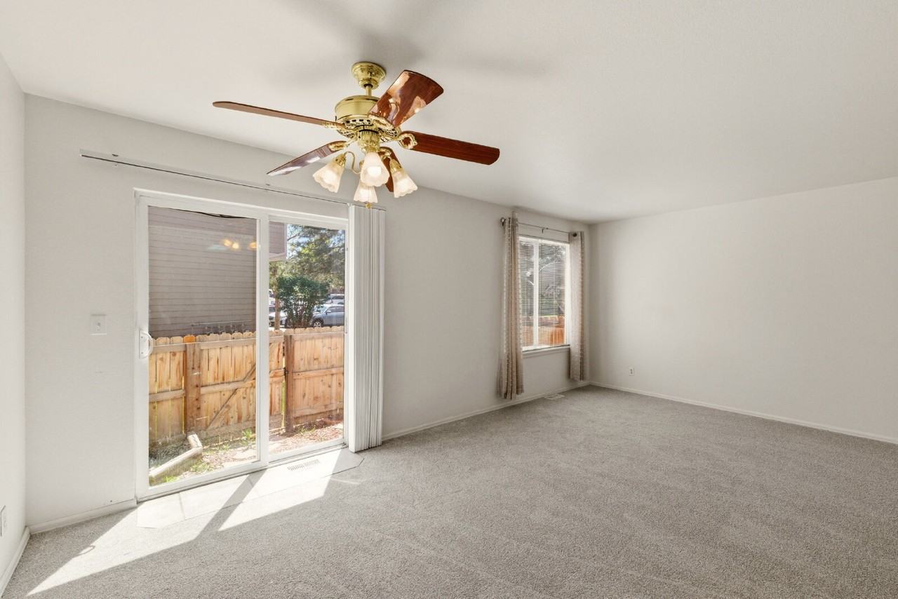 1225 S Zeno Cir - Photo 7 of 22
