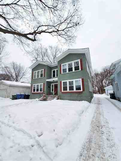 222 Logan Ave N - Photo 3 of 13
