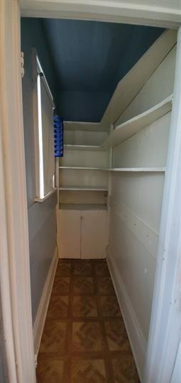 222 Logan Ave N - Photo 5 of 13