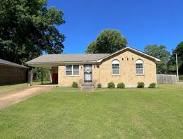 featured image of 4811 Bradford Dr