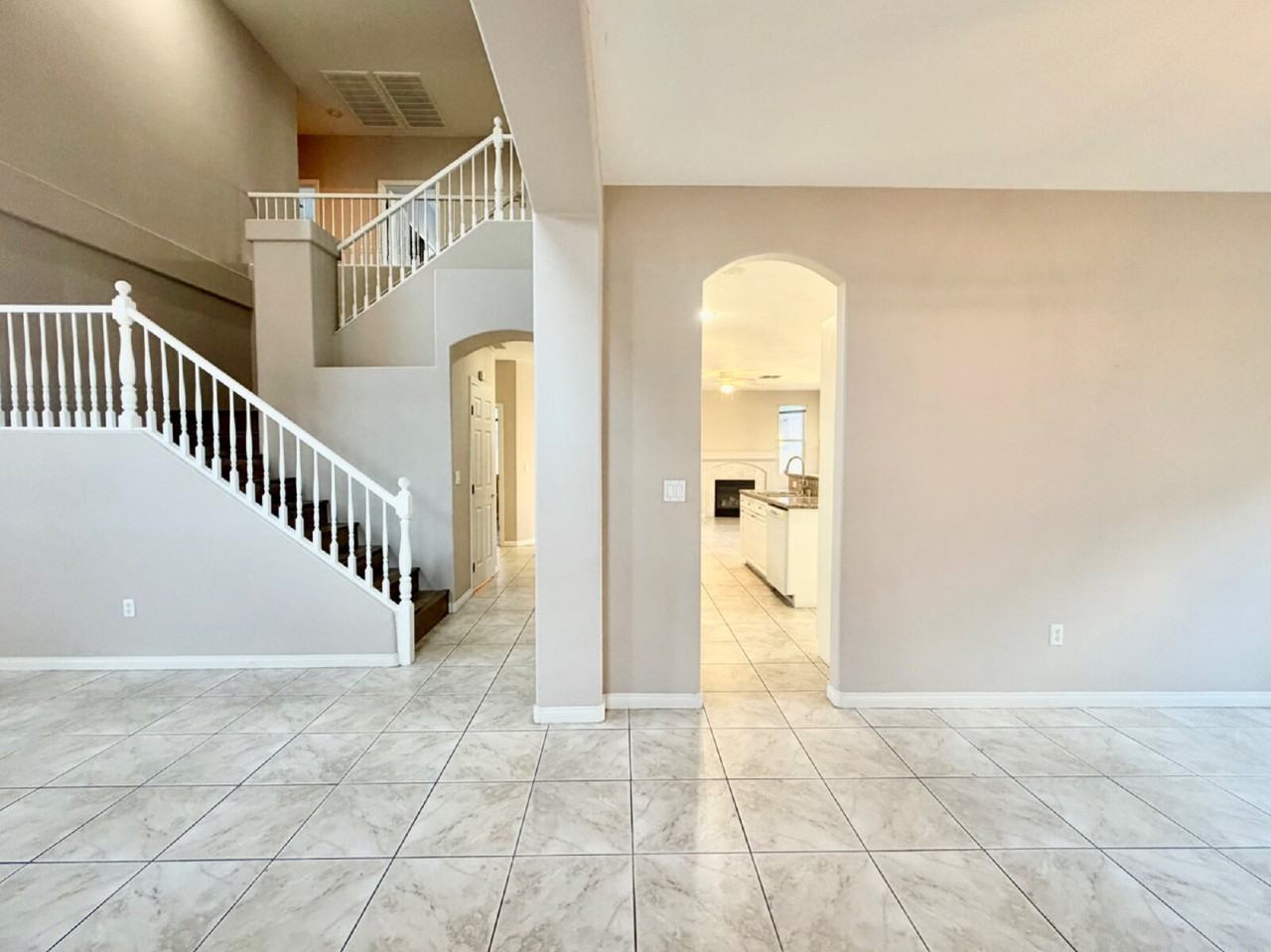 8917 Waltzing Waters Ct - Photo 4 of 50
